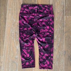 Lululemon high waisted crops